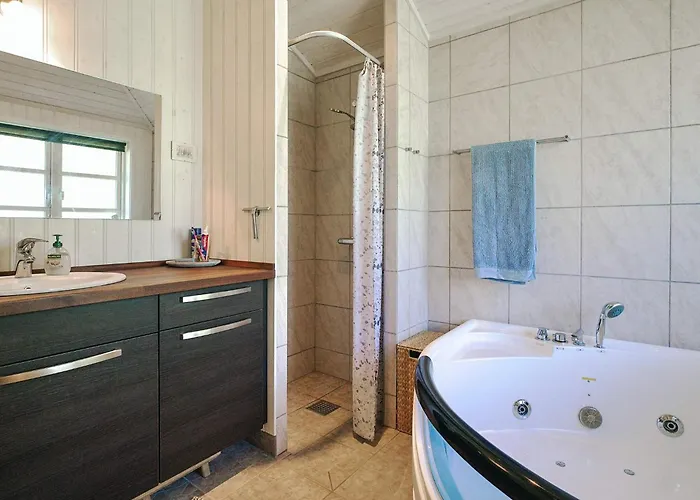 4 Star In Holiday home *